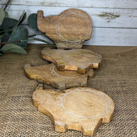 HANDCRAFTED IN INDIA WOODEN ELEPHANT COASTERS 4 PIECE SET - Picture 6 of 12